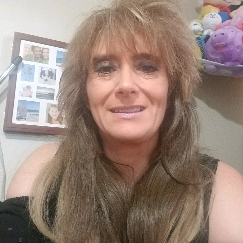 Meet your Posher, Tina